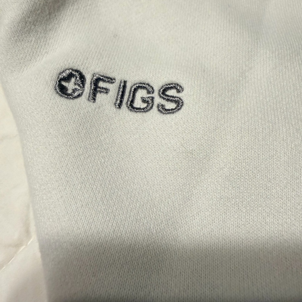 FIGS off shift 1/4 zip-cream - Picture 4 of 6
